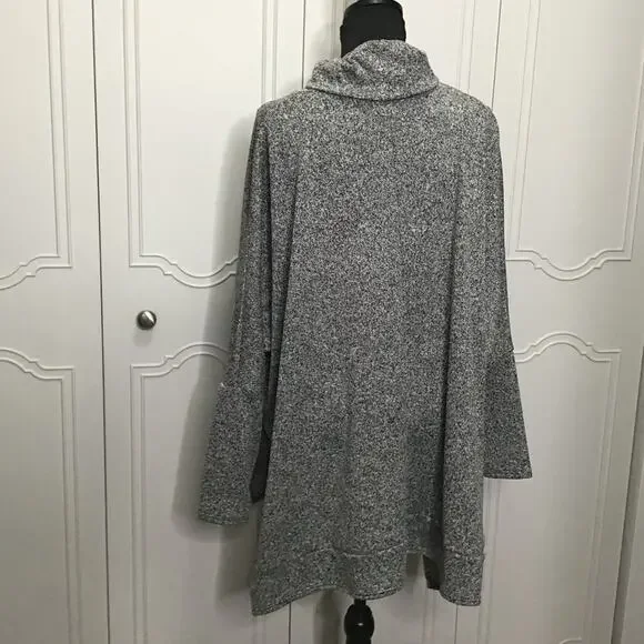 NWOT ZENANA Gray Mix Cowl Neck Oversized Hi-Lo Poncho Sweater - Size Large - Picture 3 of 3